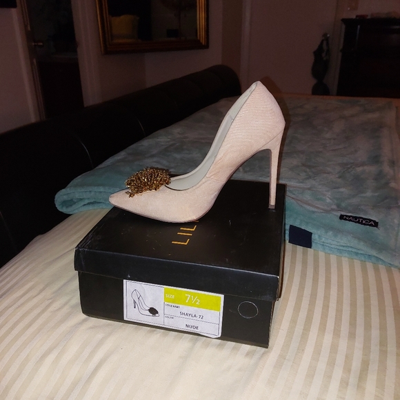 Nude Suede Fringed Shoes - Picture 2 of 4